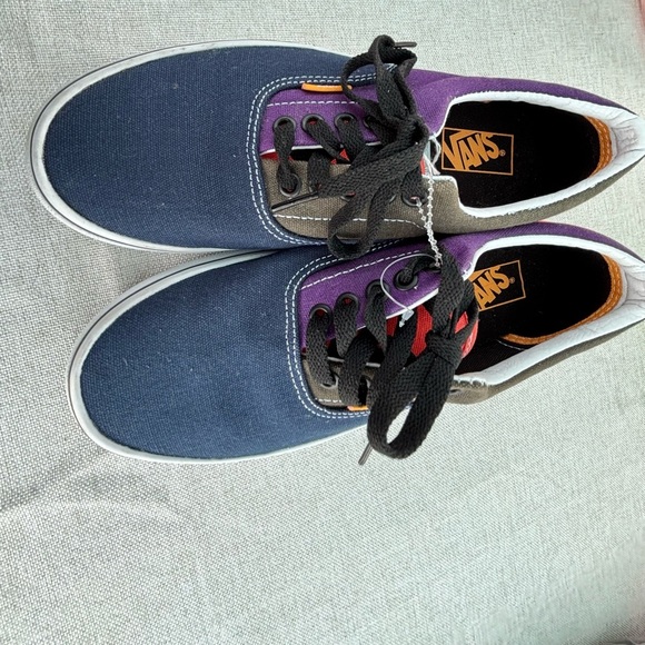 Vans Blue and Purple Canvas Sneakers with Vulcanized Sole - Picture 5 of 12